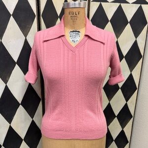 70’s Pink Pointed Collar Polo Sweater